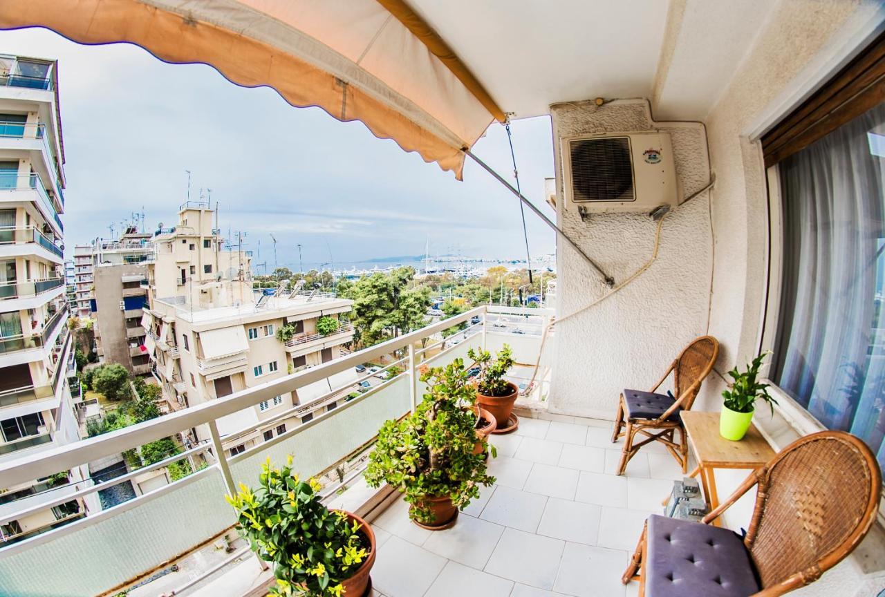 Flisvos Seafront-Marina Apartment Atene Esterno foto