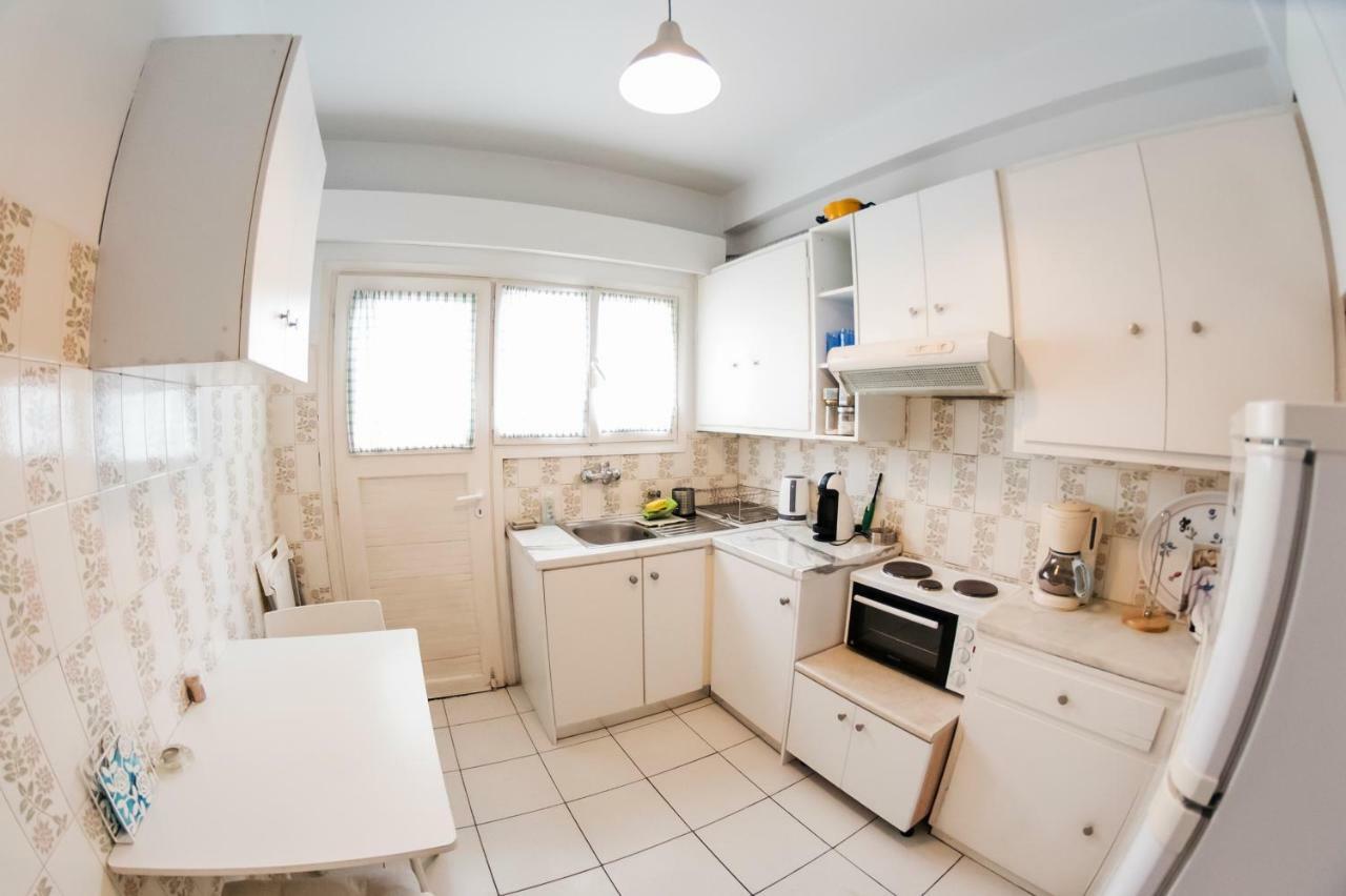 Flisvos Seafront-Marina Apartment Atene Esterno foto